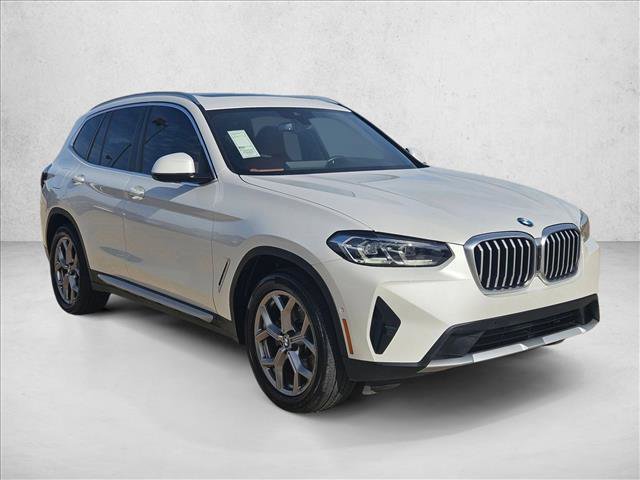 Used 2024 BMW X3 sDrive30i w/ Premium Package RWD image 3