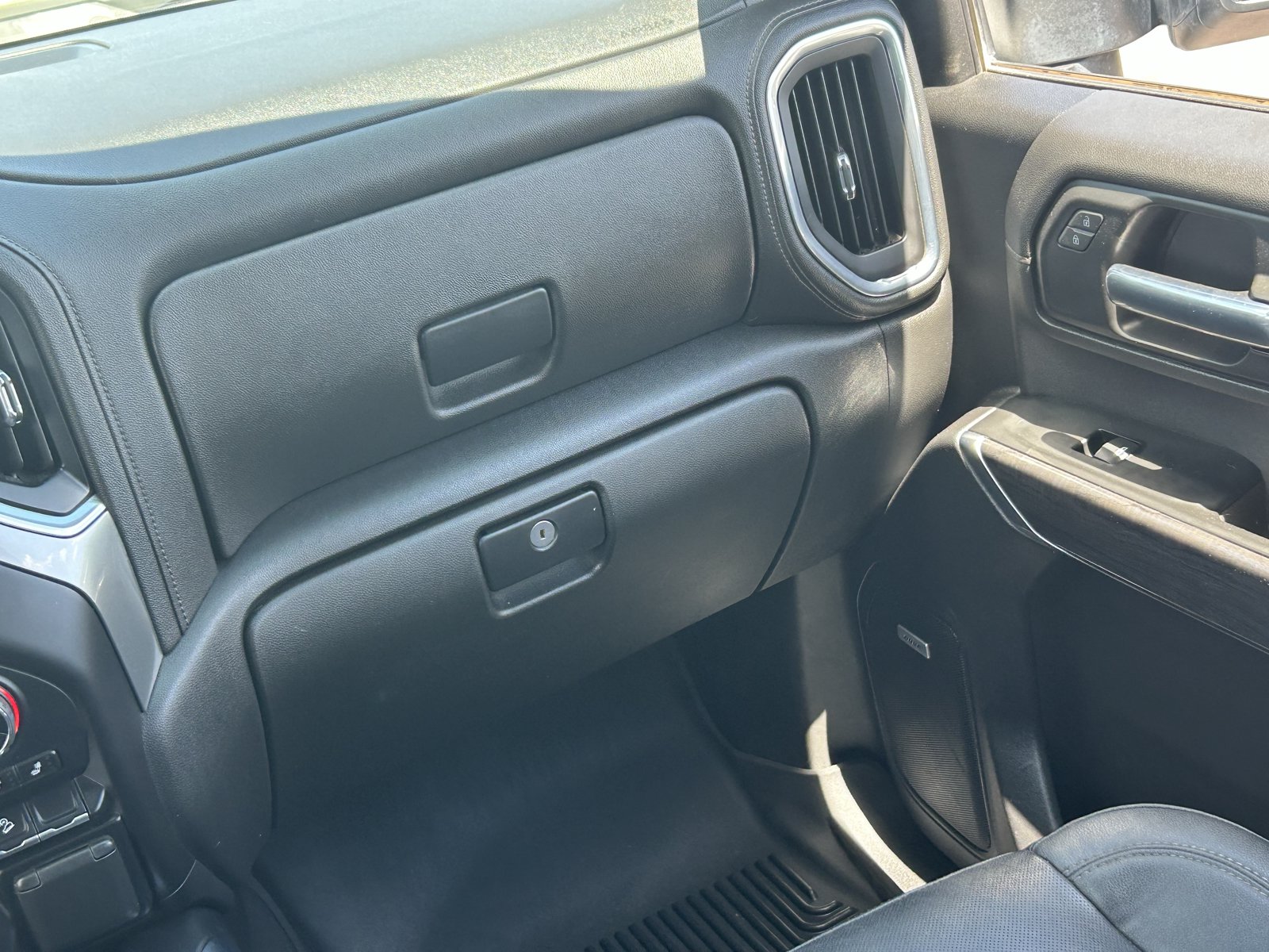 Certified 2023 Chevrolet Silverado 2500 LTZ w/ LTZ Convenience Package AWD/4WD image 19