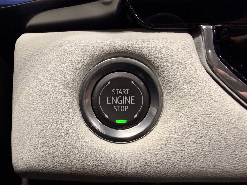 Used 2024 GMC Canyon AT4X image 36