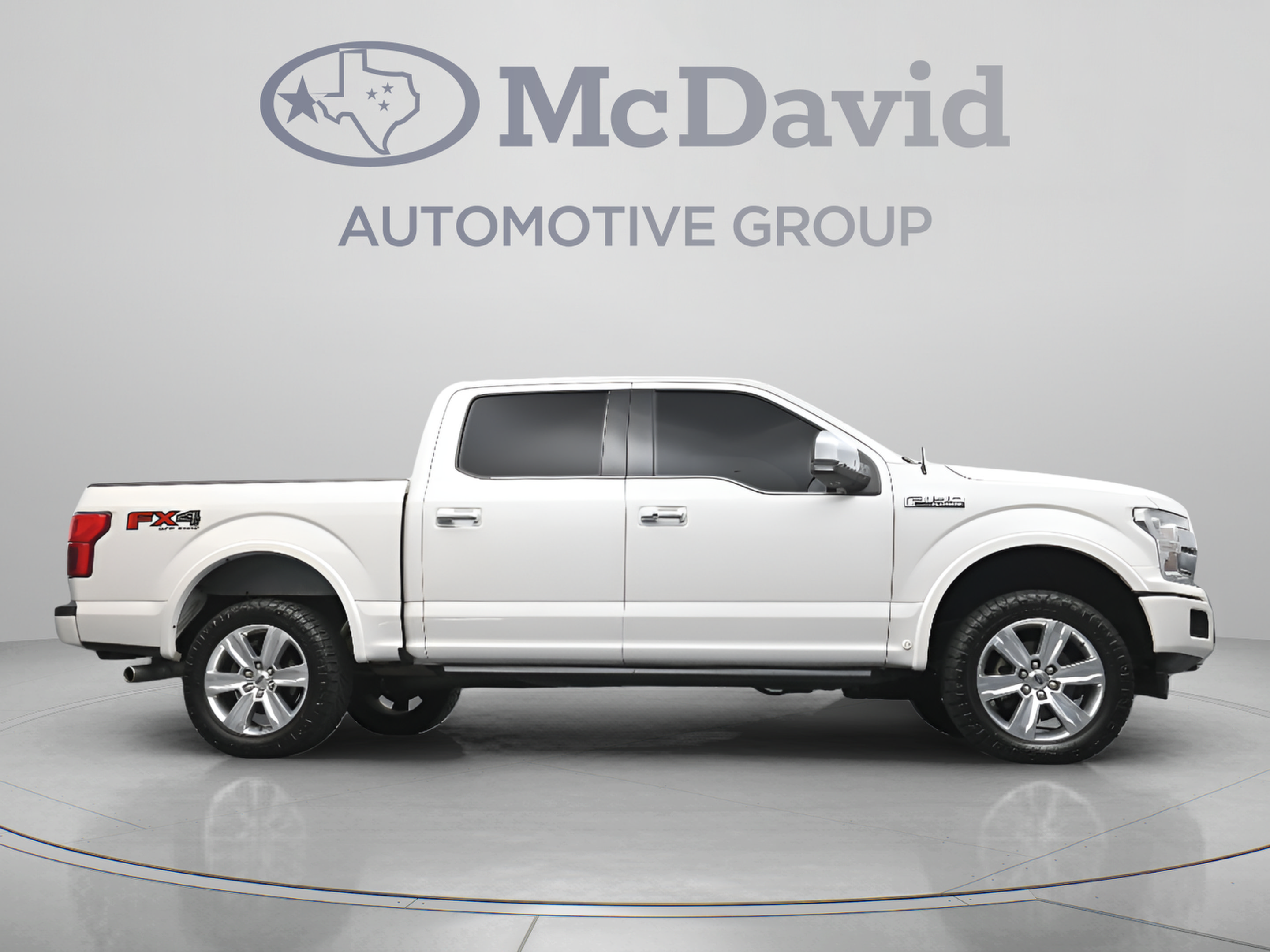 Used 2018 Ford F150 Platinum w/ Equipment Group 701A Luxury AWD/4WD image 32
