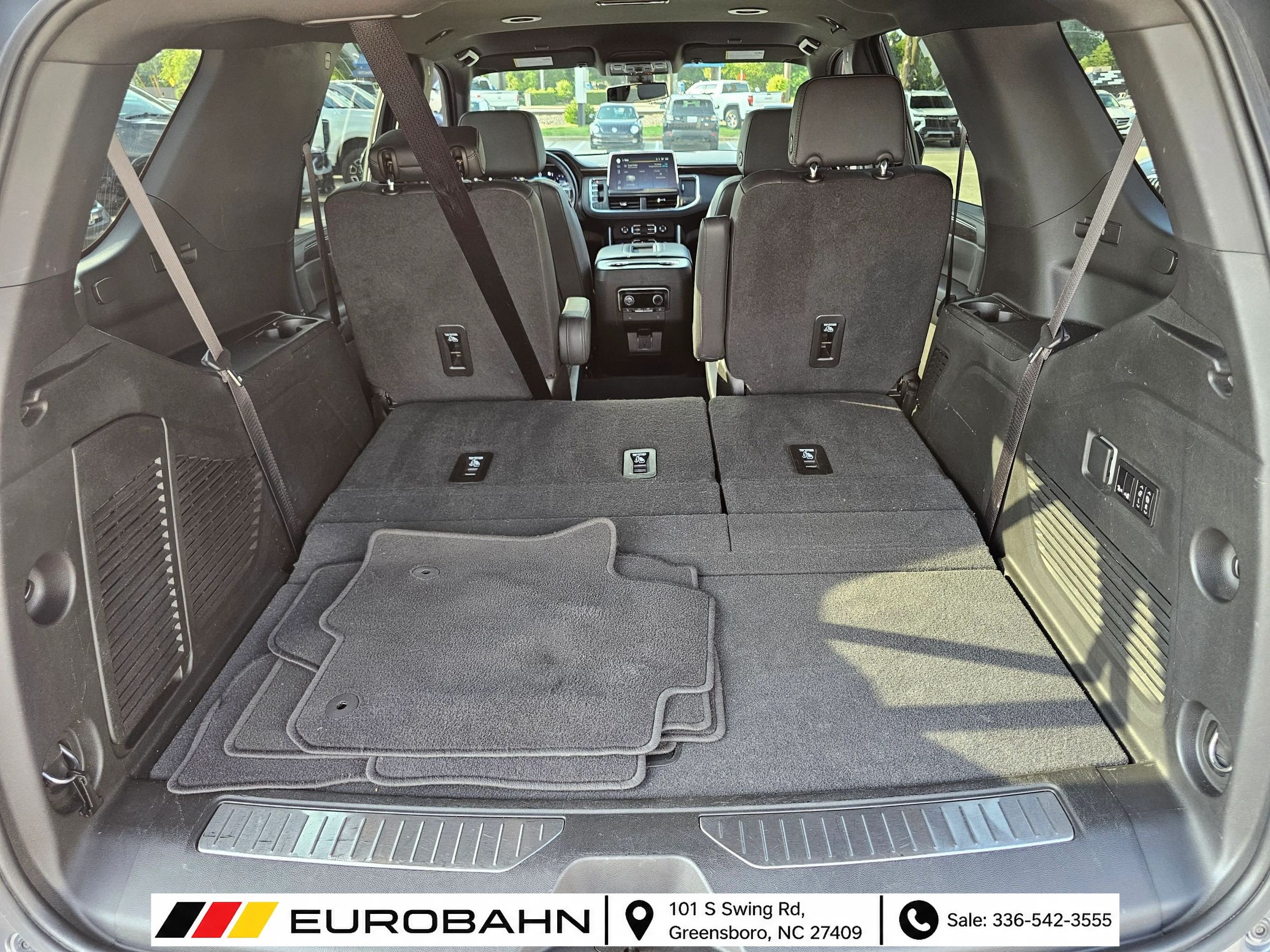 Used 2022 Chevrolet Tahoe Z71 w/ Z71 Off-Road Package AWD/4WD image 42