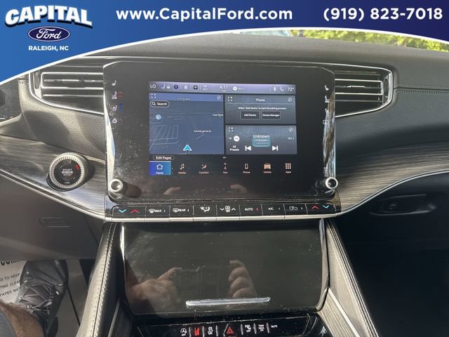 Used 2024 Jeep Wagoneer L Series II w/ Flexible Seating Group image 25