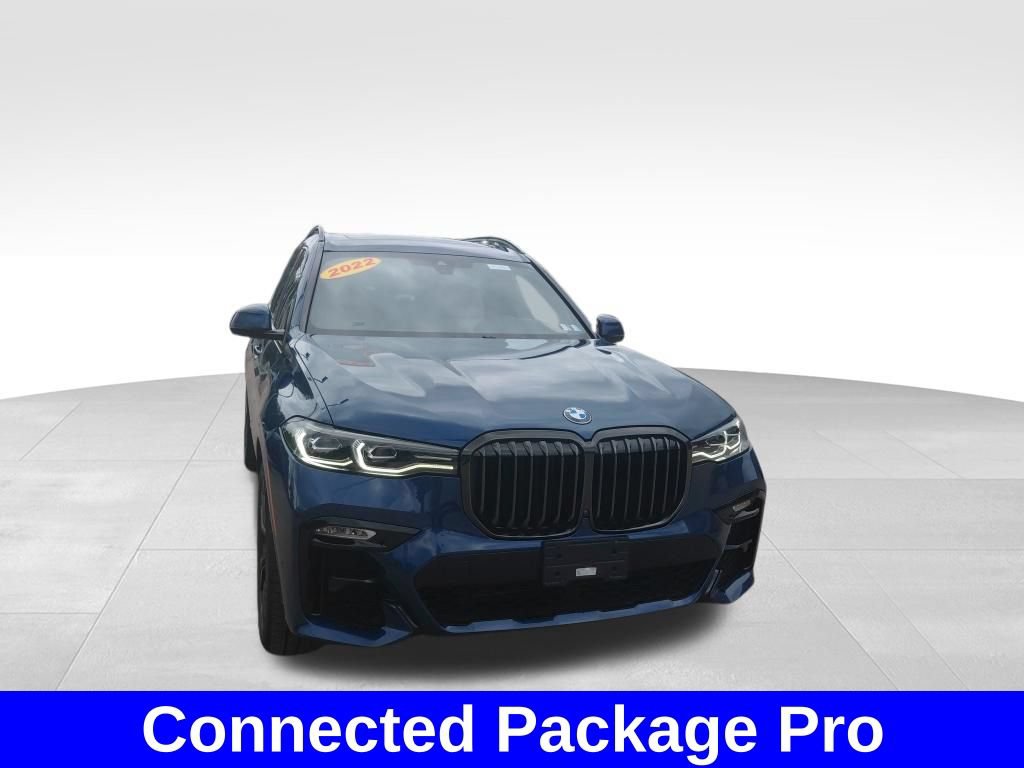 Used 2022 BMW X7 xDrive40i w/ M Sport Package AWD/4WD image 4