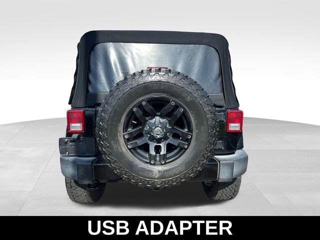 Used 2017 Jeep Wrangler Unlimited Sahara w/ Connectivity Group image 5