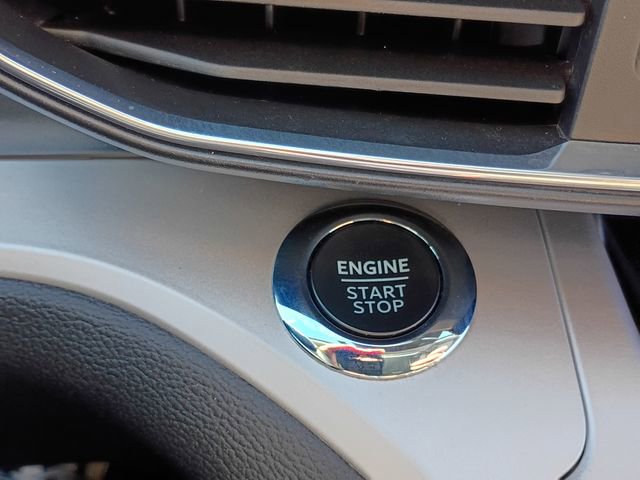 Used 2023 Ford Explorer XLT w/ Equipment Group 202A image 24