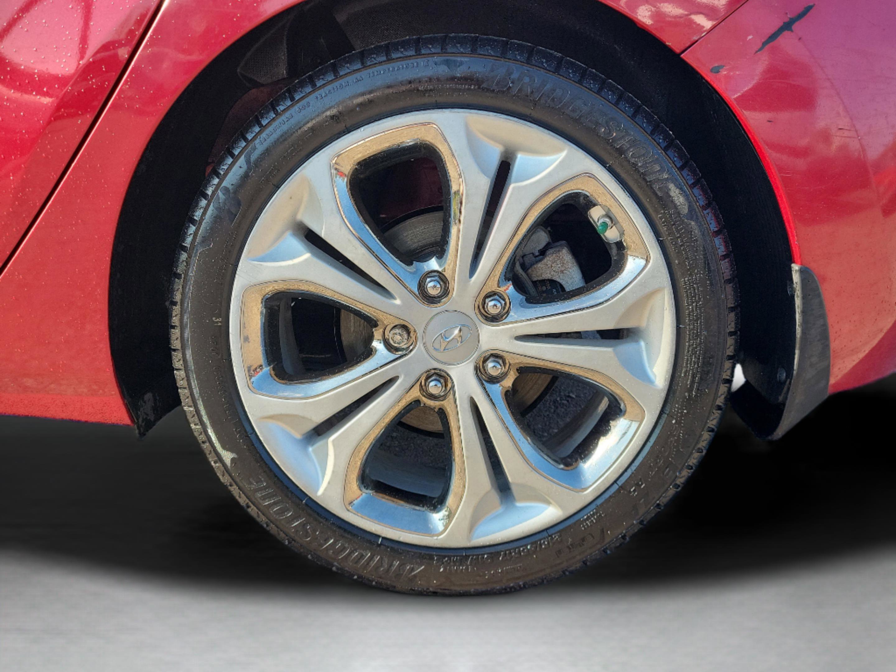 Used 2014 Hyundai Elantra GT w/ Option Group 03 image 7