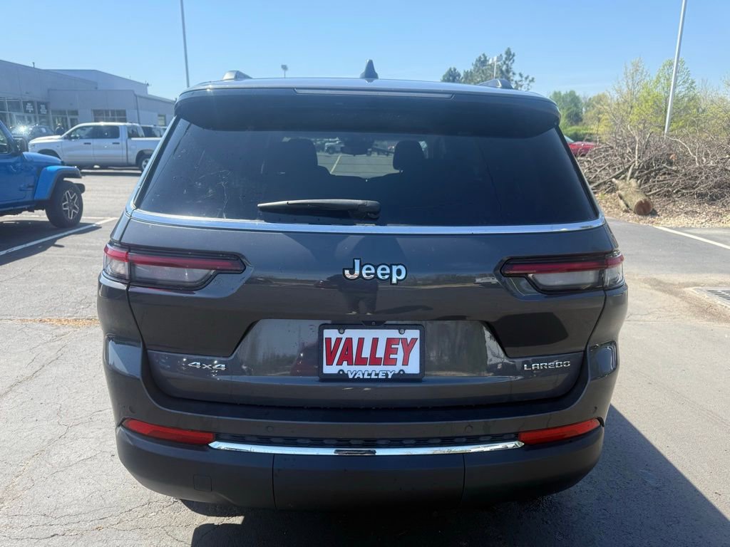 Used 2023 Jeep Grand Cherokee L Laredo AWD/4WD image 4
