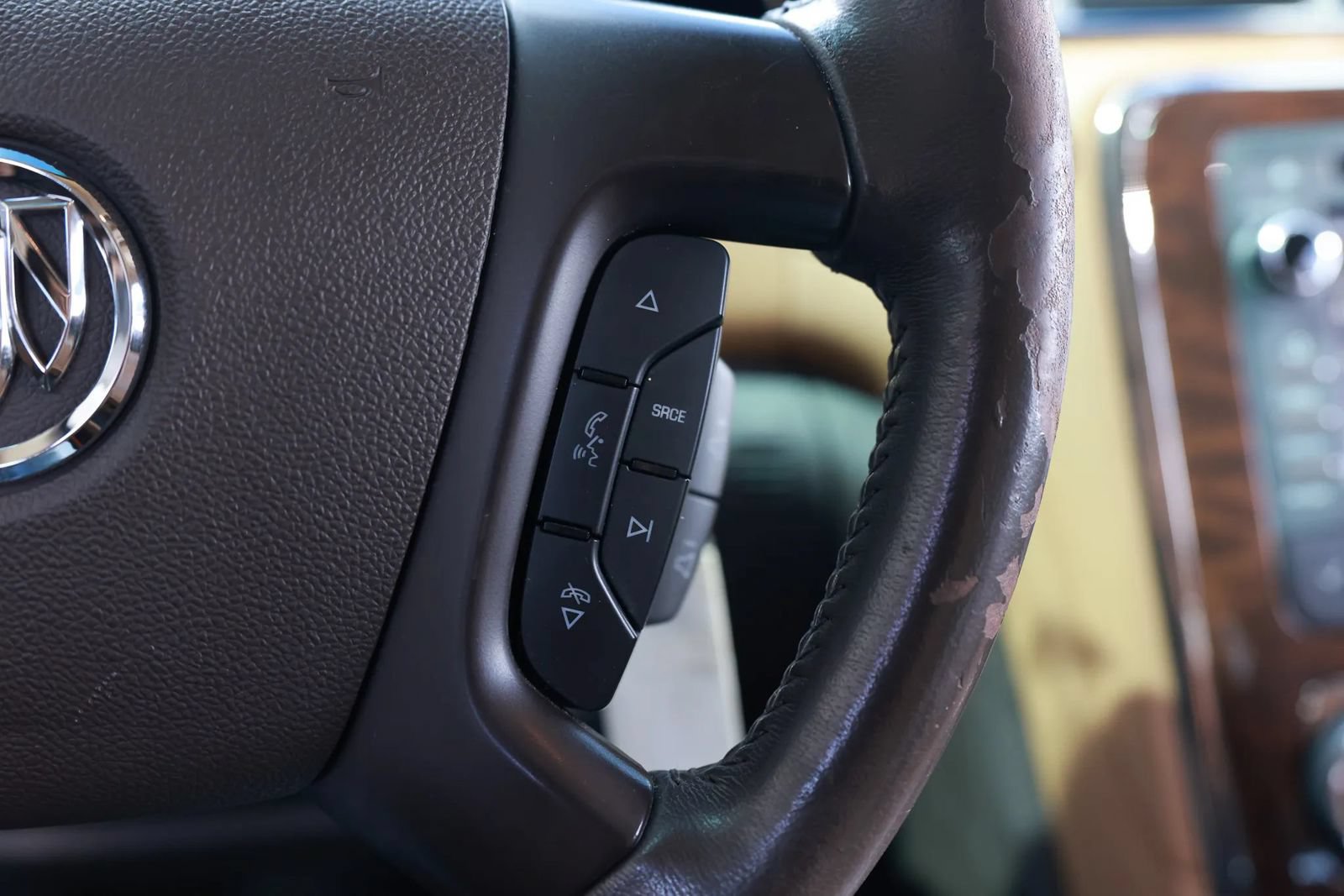 Used 2014 Buick Enclave Leather FWD image 30