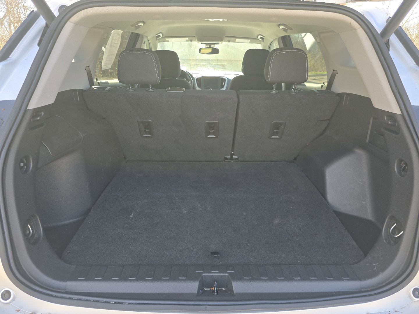 Used 2022 GMC Terrain SLE w/ Driver Convenience Package image 18