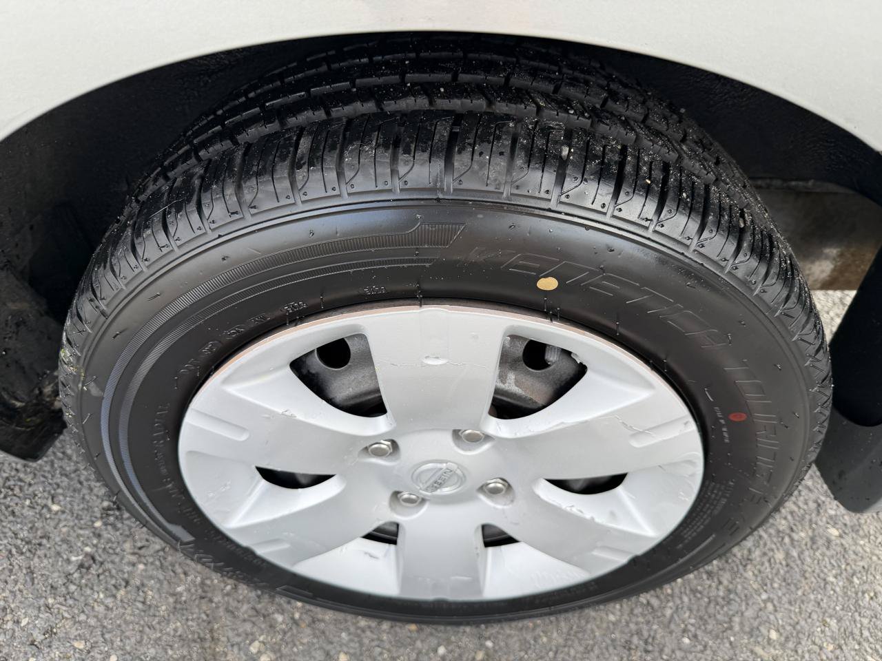 Used 2011 Nissan Sentra 2.0 FWD image 9
