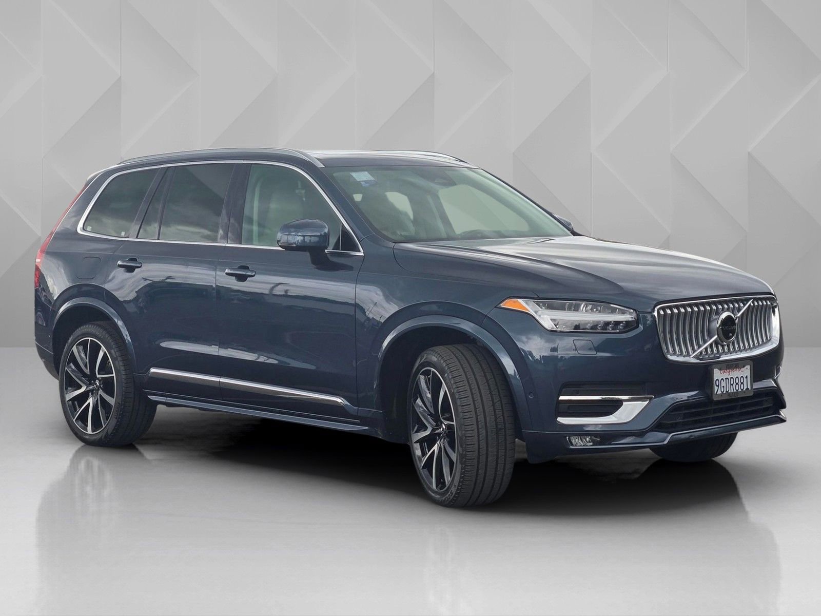 Certified 2023 Volvo XC90 B6 Plus w/ Protection Package Premier AWD/4WD image 8