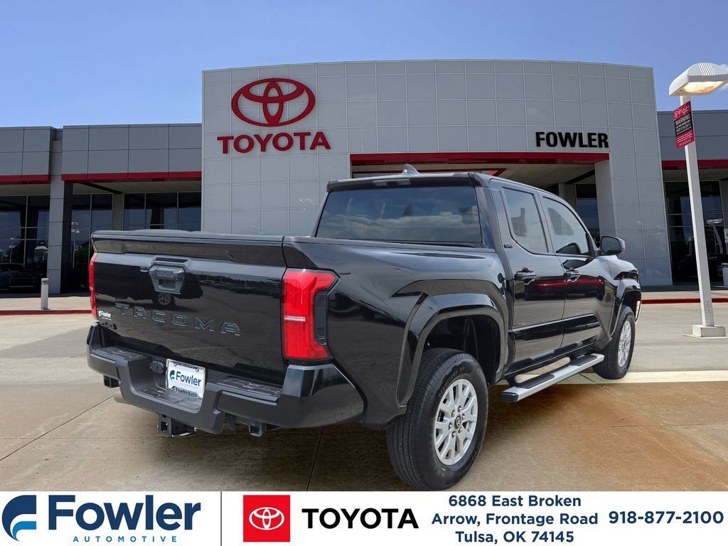 Certified 2025 Toyota Tacoma SR5 AWD/4WD image 5