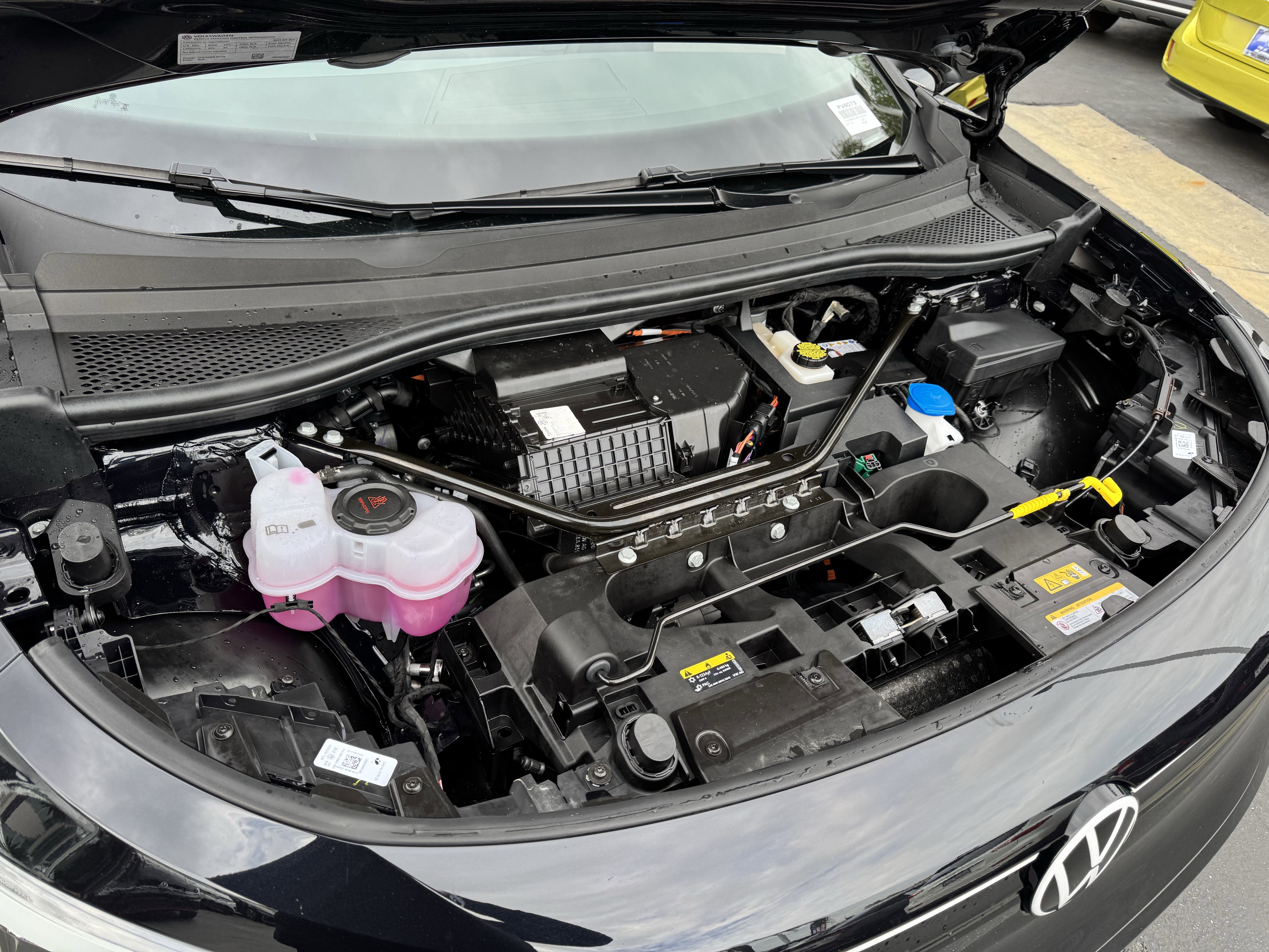 Used 2025 Volkswagen ID.4 Pro image 37