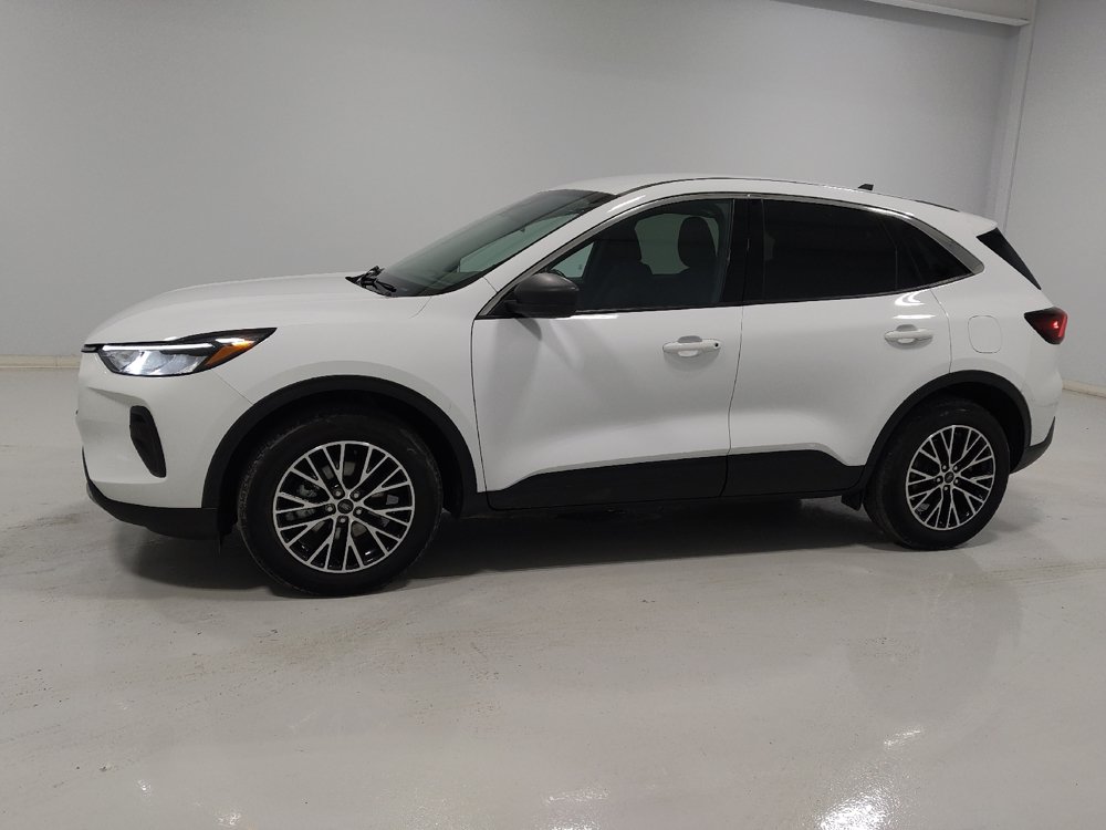 Used 2023 Ford Escape Active AWD/4WD image 2