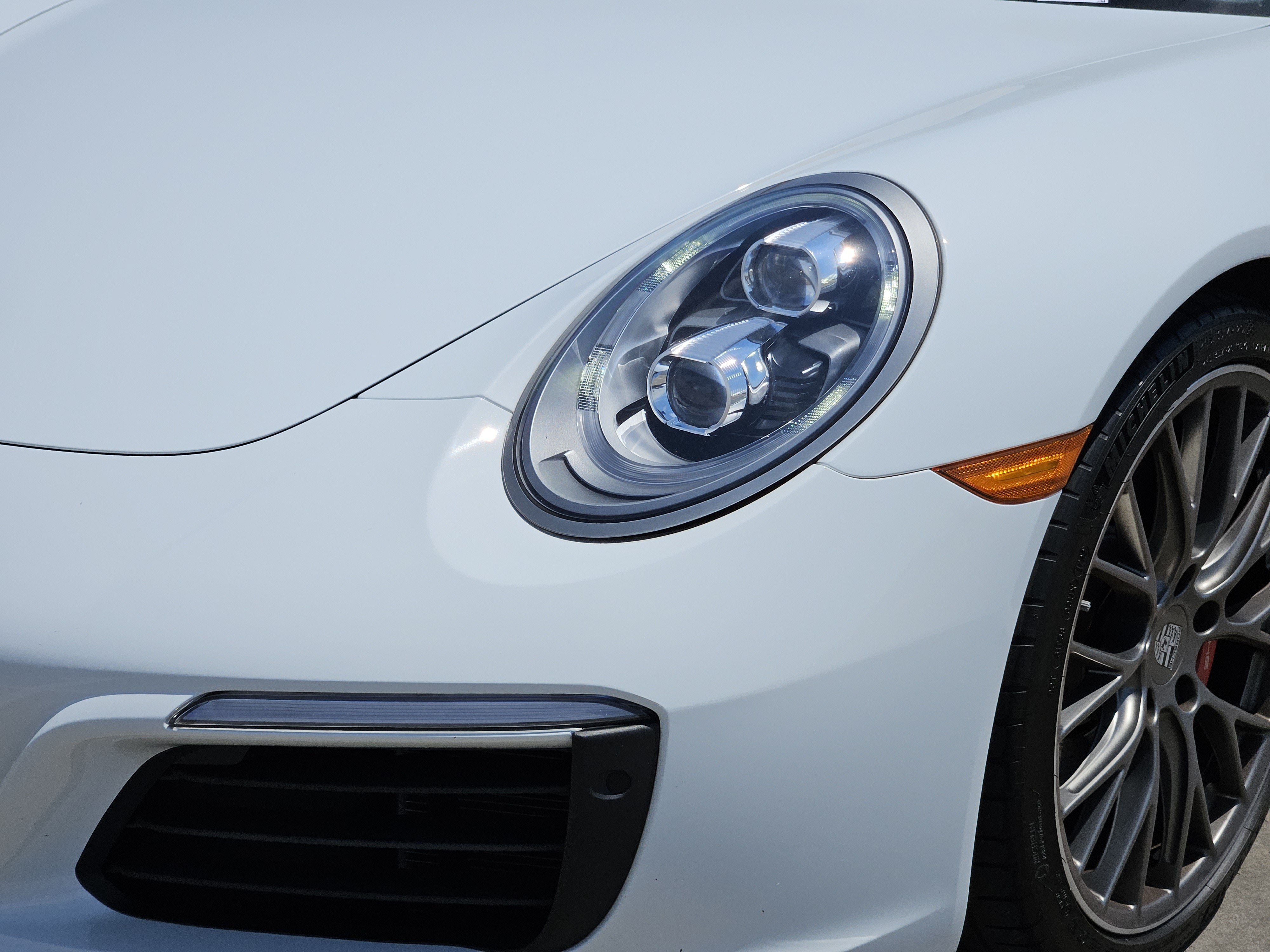 Certified 2019 Porsche 911 Carrera S RWD image 12