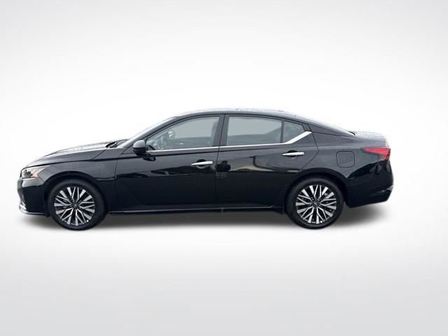 Used 2025 Nissan Altima 2.5 SV FWD video 2
