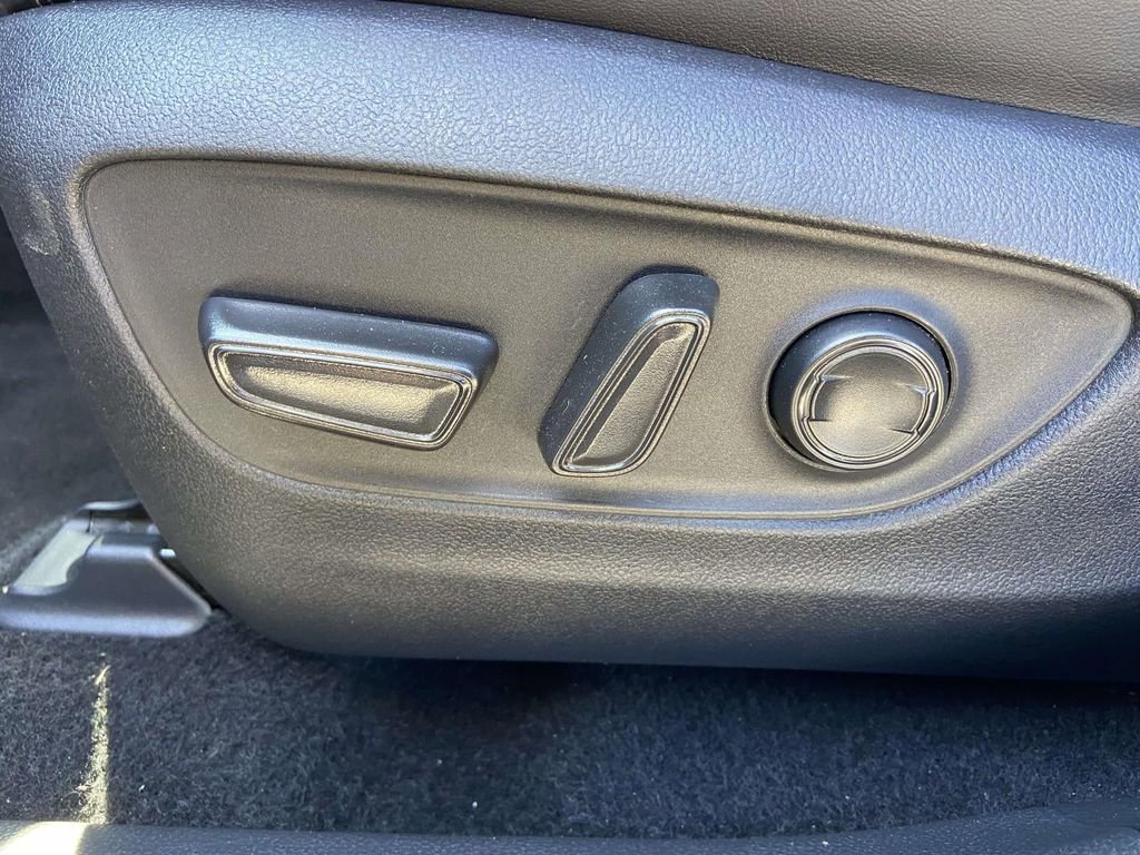 Used 2024 Toyota RAV4 XLE Premium FWD image 18