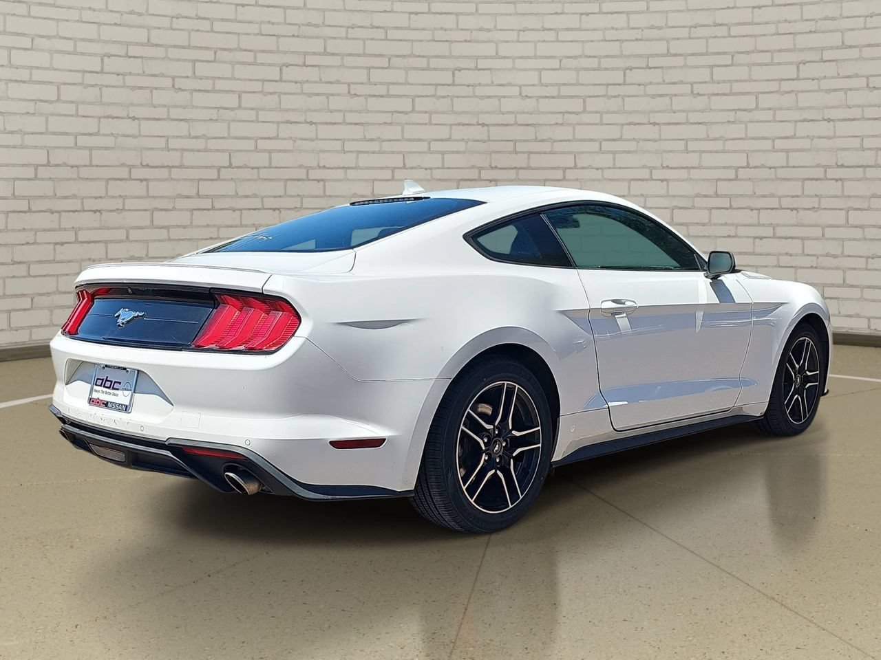 Used 2023 Ford Mustang Premium RWD image 5
