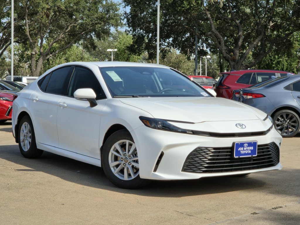 New 2026 Toyota Camry LE w/ Convenience Package FWD image 2