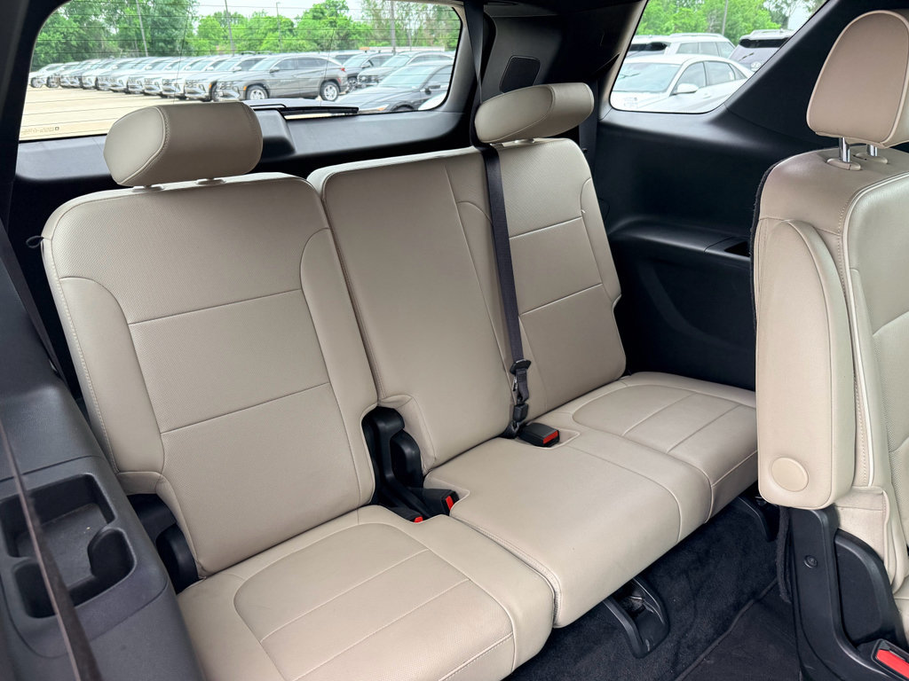Used 2023 Chevrolet Traverse Premier AWD/4WD image 30