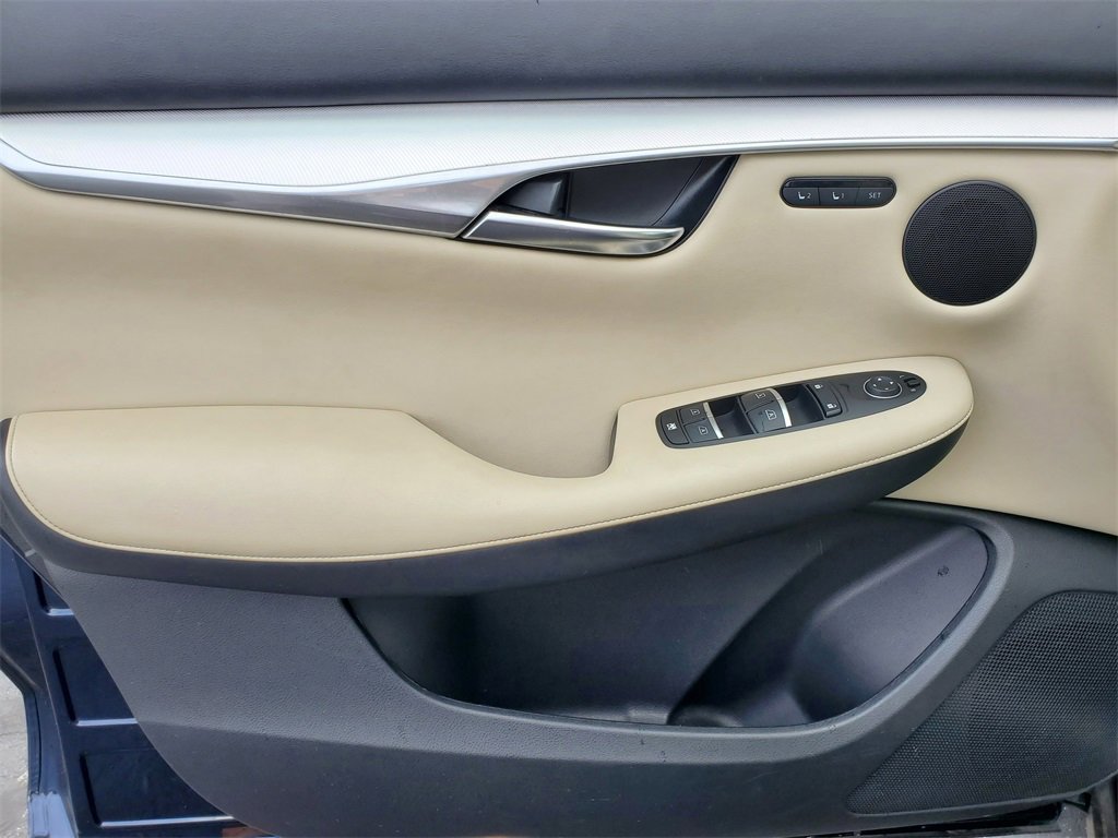 Used 2021 INFINITI QX50 Essential w/ Convenience Package image 6