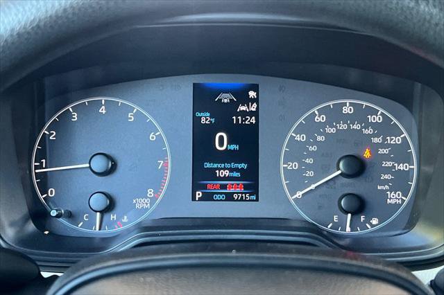 Certified 2025 Toyota Corolla LE FWD image 25