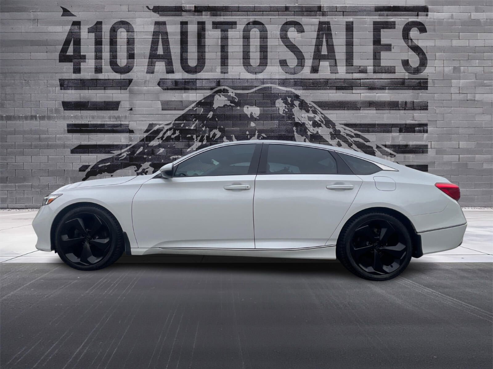 Used 2020 Honda Accord Touring image 7