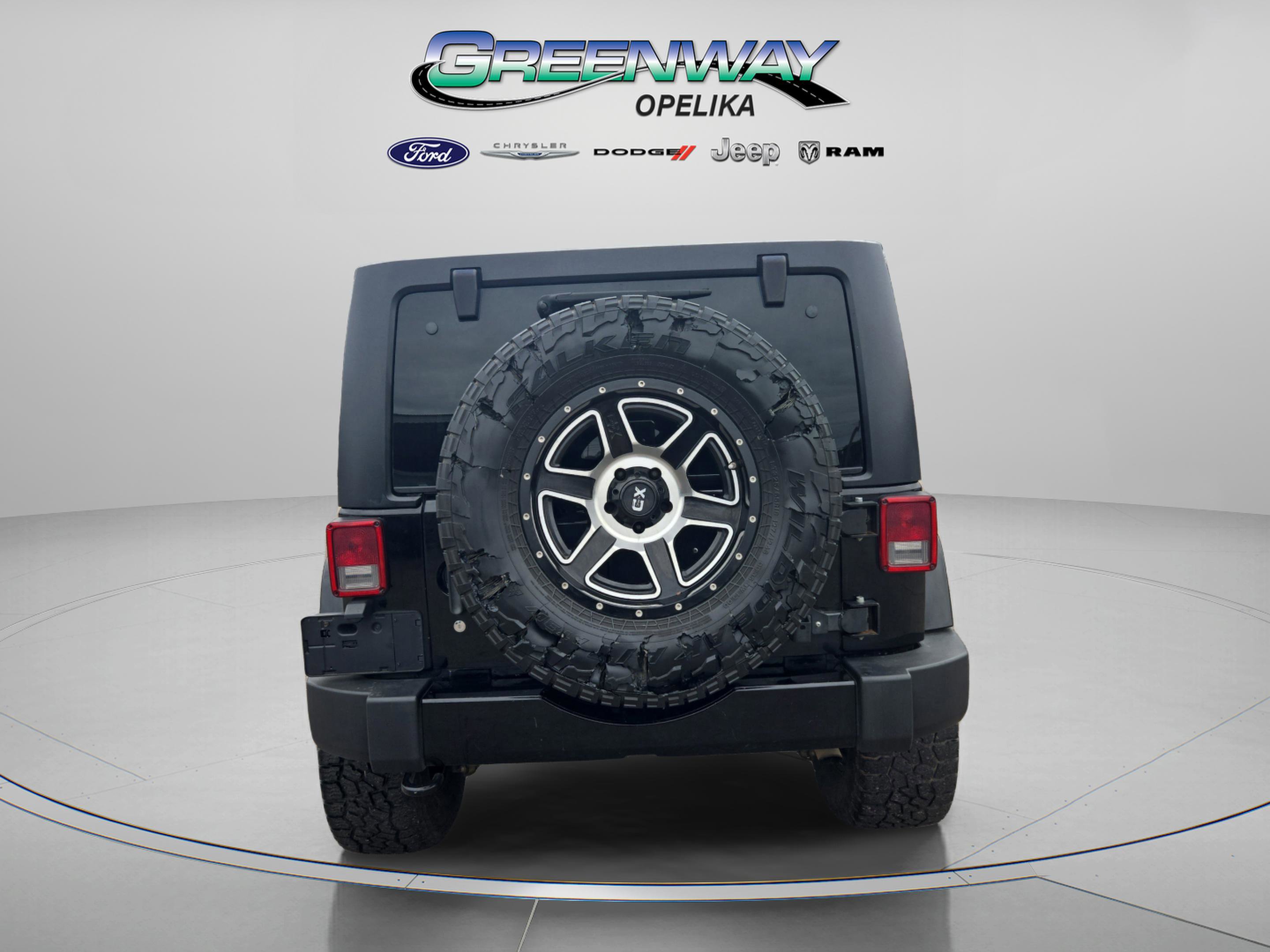 Used 2017 Jeep Wrangler Unlimited Sahara image 6