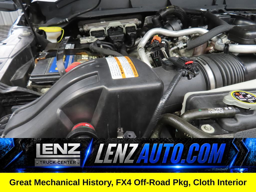 Used 2015 Ford F250 XLT w/ XLT Premium Package AWD/4WD image 17