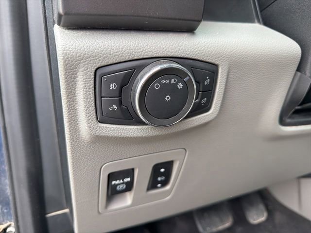 Used 2020 Ford F150 XLT w/ Equipment Group 302A Luxury AWD/4WD image 23