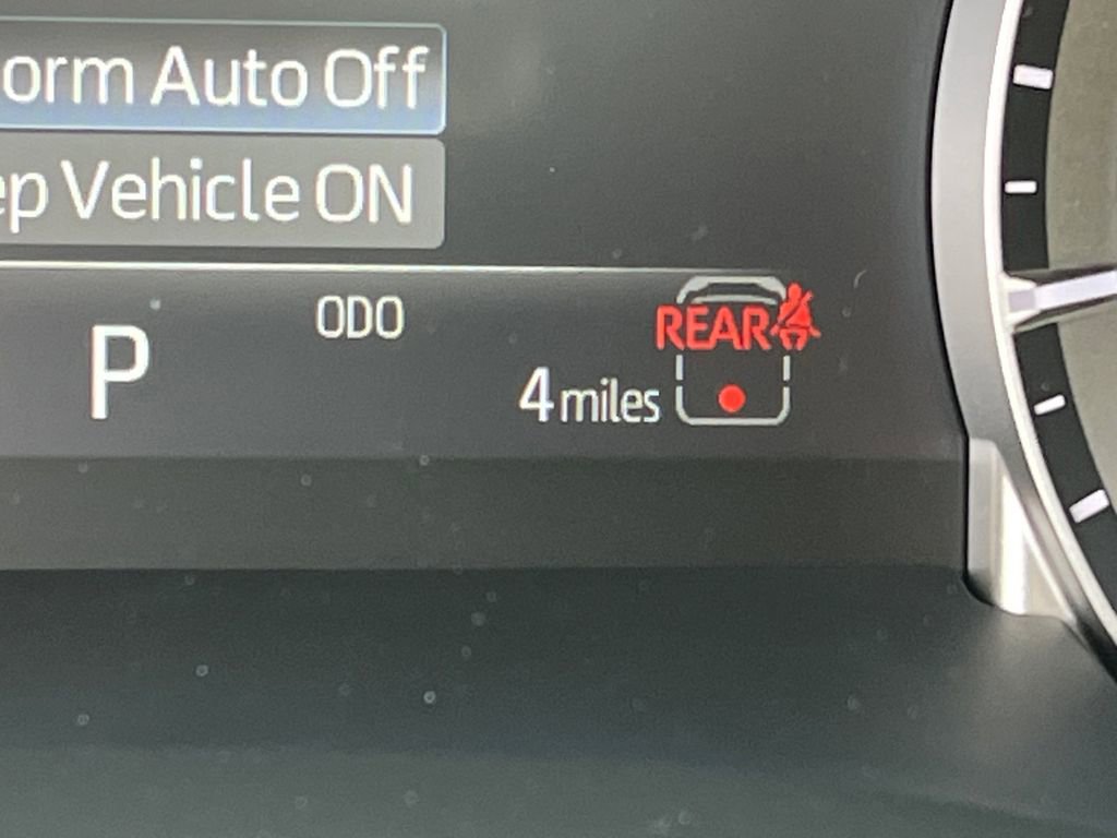 New 2025 Toyota Highlander XLE image 28