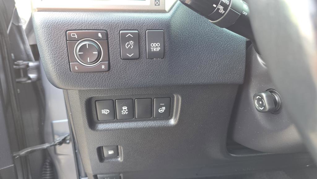 Used 2016 Lexus GX 460 Luxury image 11