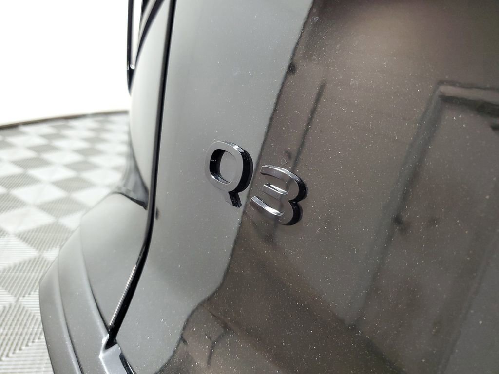 New 2026 Audi Q3 quattro 2.0T image 8