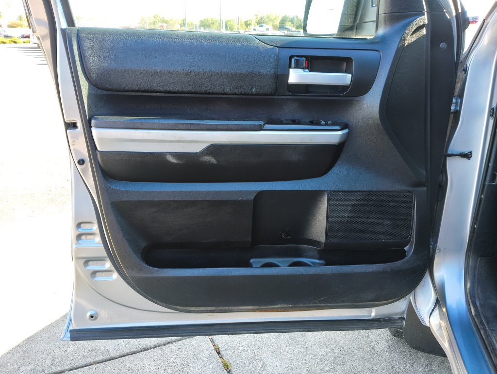 Used 2021 Toyota Tundra SR5 AWD/4WD image 14