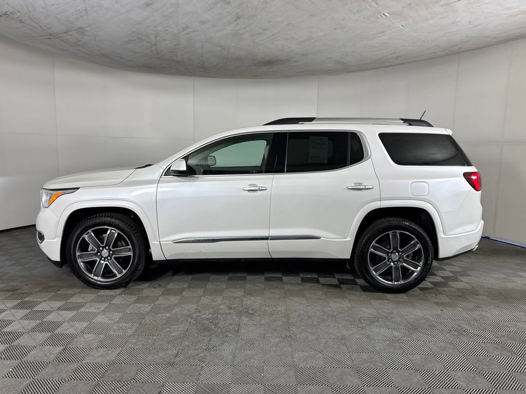 Used 2017 GMC Acadia Denali w/ Technology Package AWD/4WD image 8