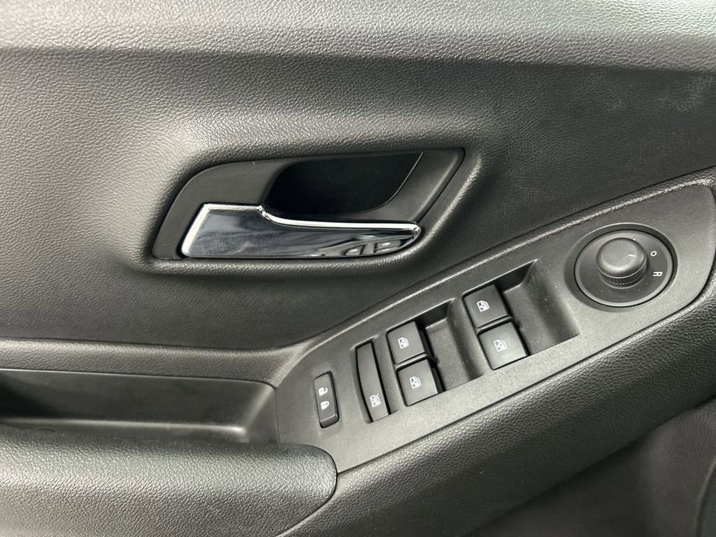Used 2019 Chevrolet Trax LS w/ Tint and Cruise Package image 11
