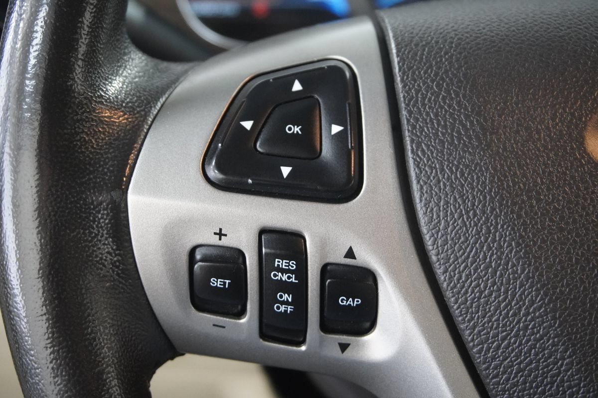 Used 2018 Ford Taurus Limited w/ Driver Assist Package AWD/4WD image 16