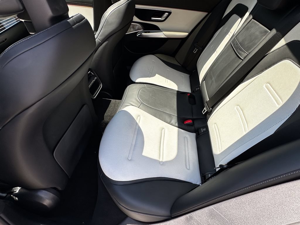 Certified 2025 Mercedes-Benz E 53 AMG e 4MATIC Sedan image 24