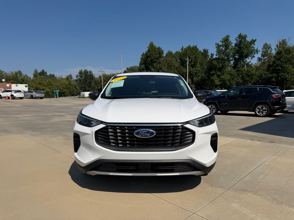 Used 2024 Ford Escape Active FWD image 2