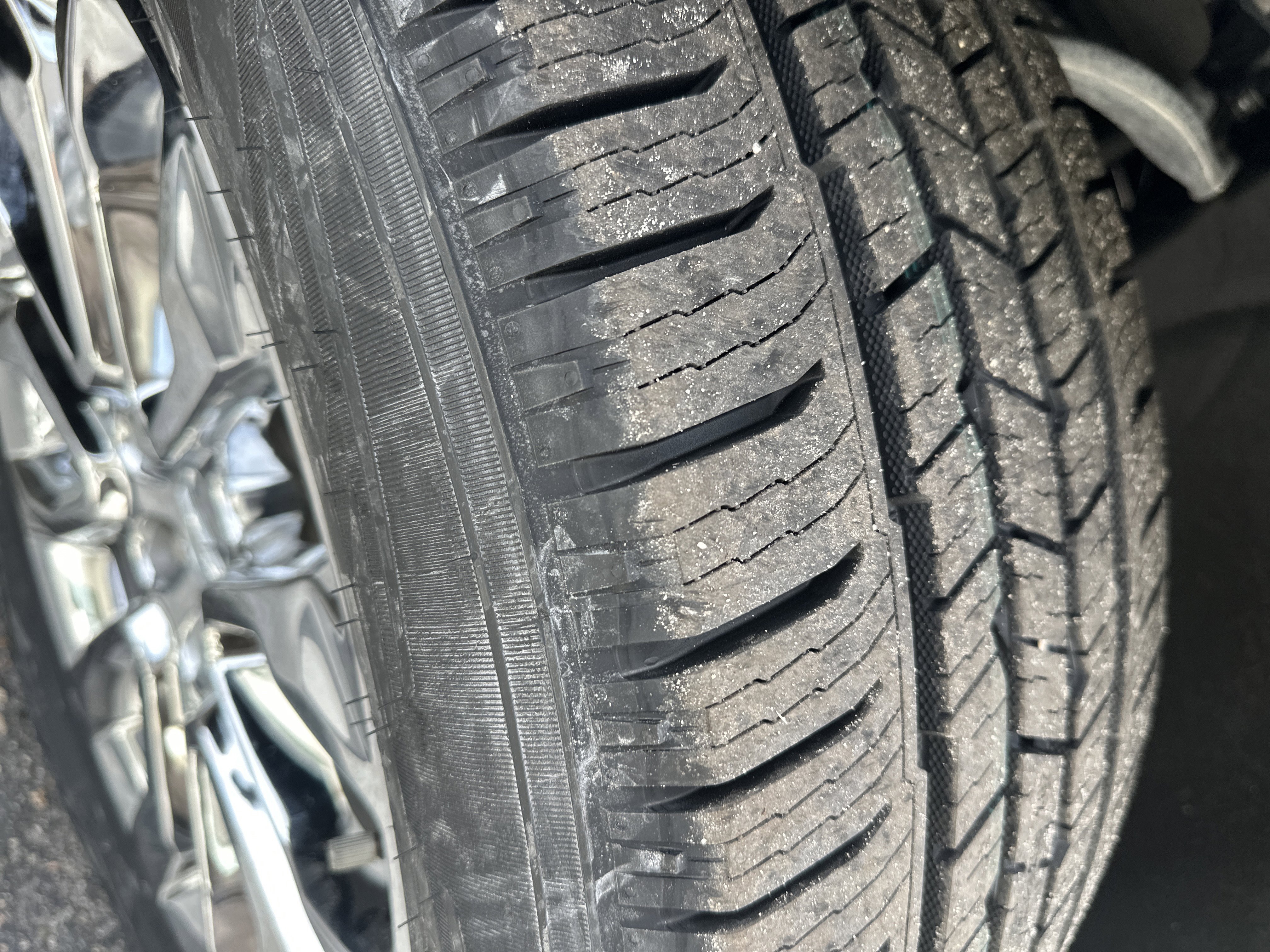 Used 2024 Chevrolet Tahoe Premier image 7