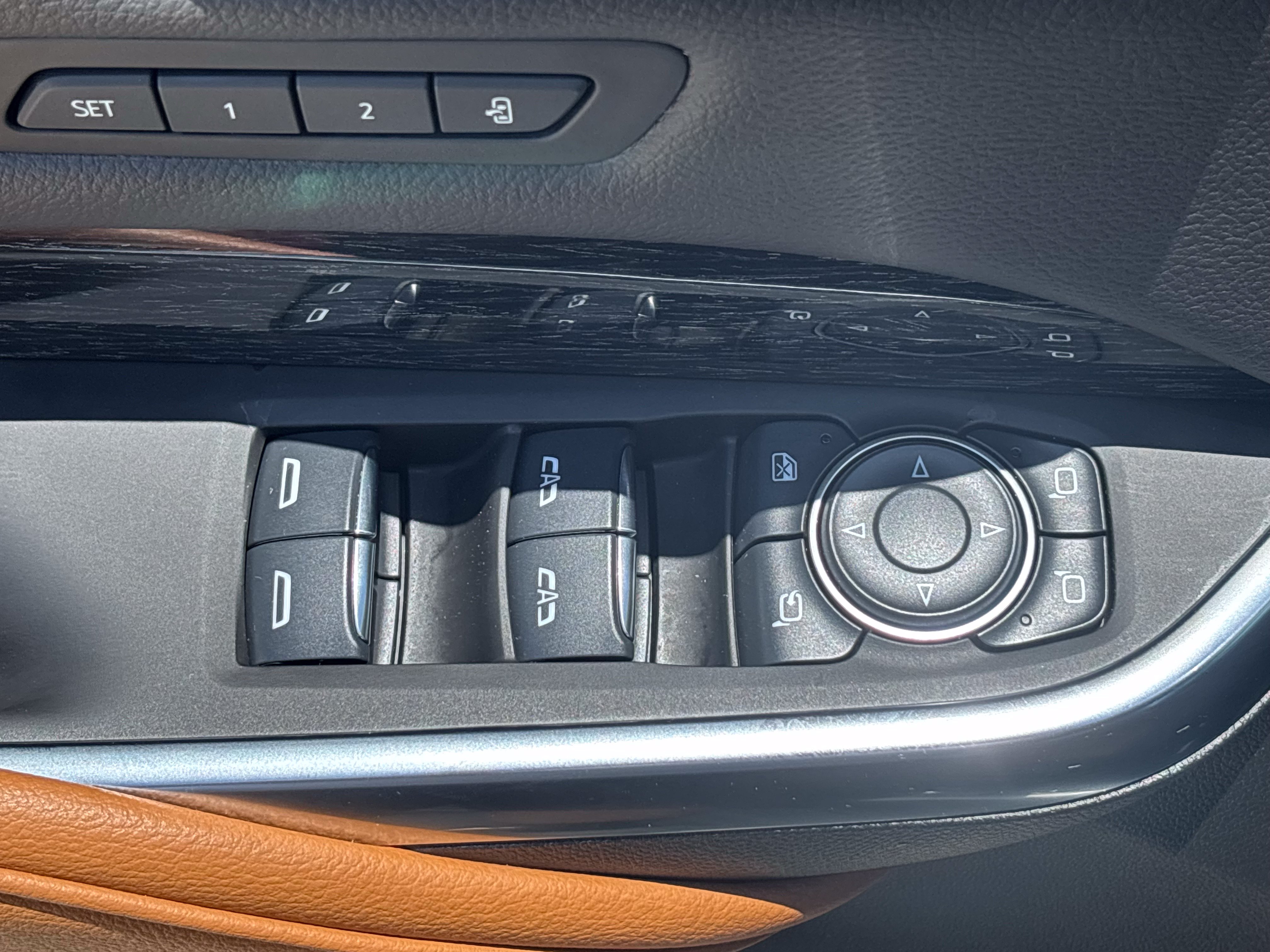 Certified 2025 Cadillac XT4 Sport AWD/4WD image 15