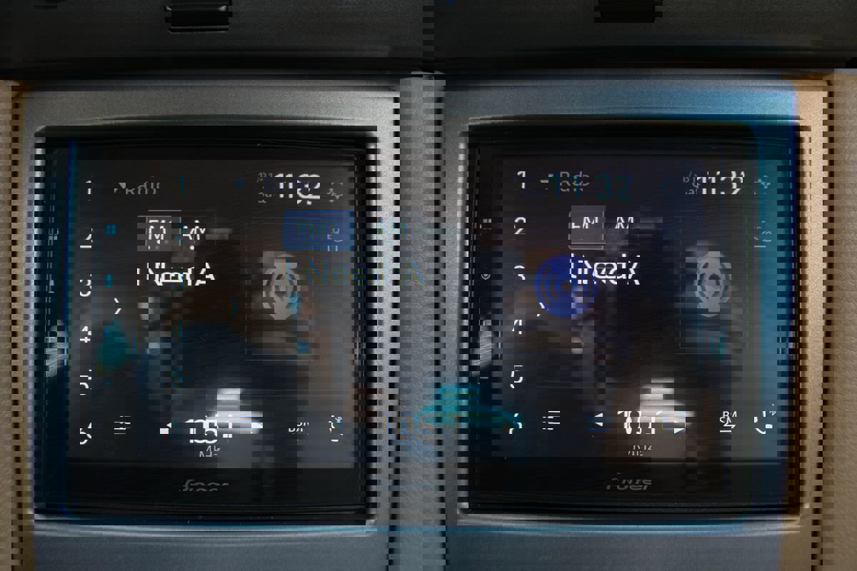 Used 2008 Porsche Cayman Coupe w/Preferred Pkg image 26