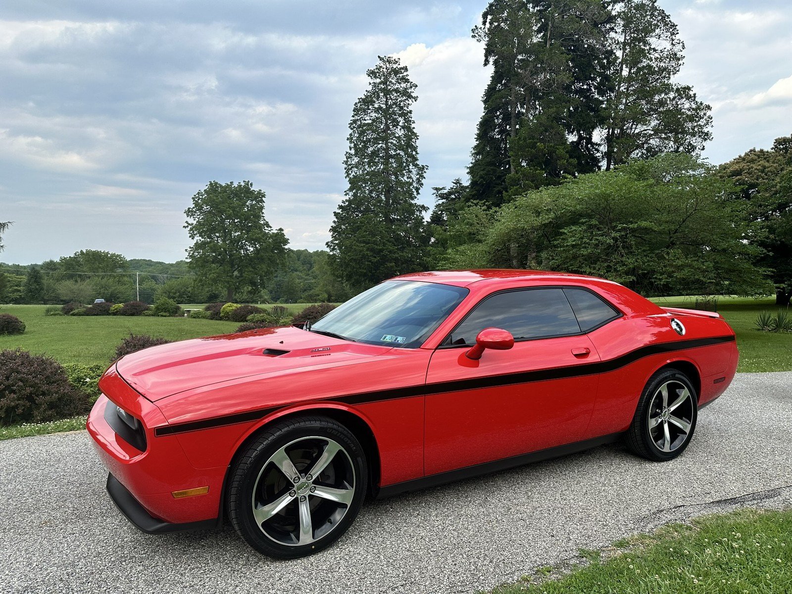 Used 2014 Dodge Challenger R/T w/ Electronics Convenience Group RWD image 5