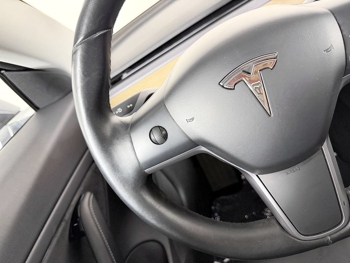 Used 2018 Tesla Model 3 Long Range RWD image 54