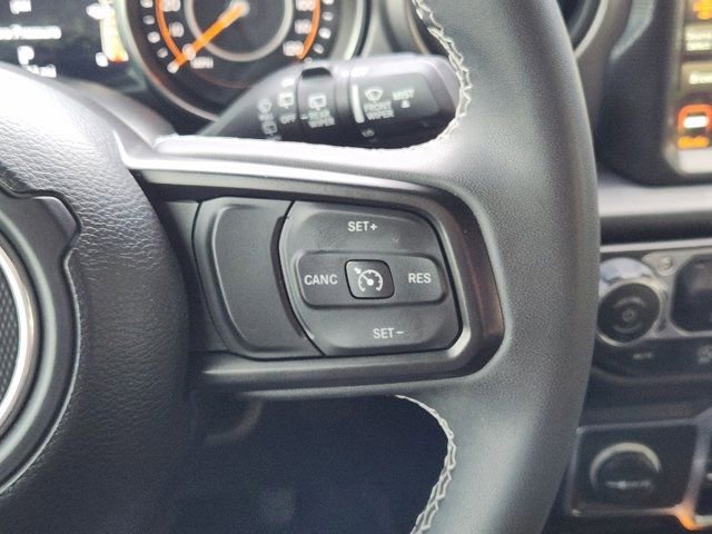 Used 2023 Jeep Wrangler Unlimited Sport image 29