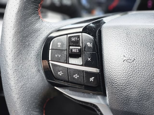 Used 2025 Ford Explorer ST-Line w/ ST-Line Street Pack AWD/4WD image 17