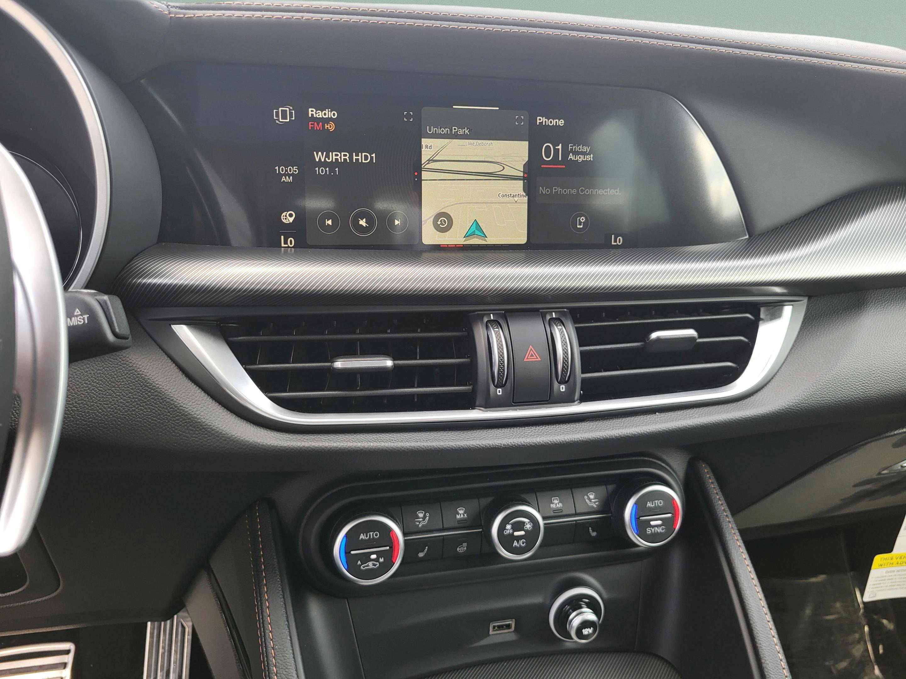 New 2025 Alfa Romeo Stelvio Sprint image 22