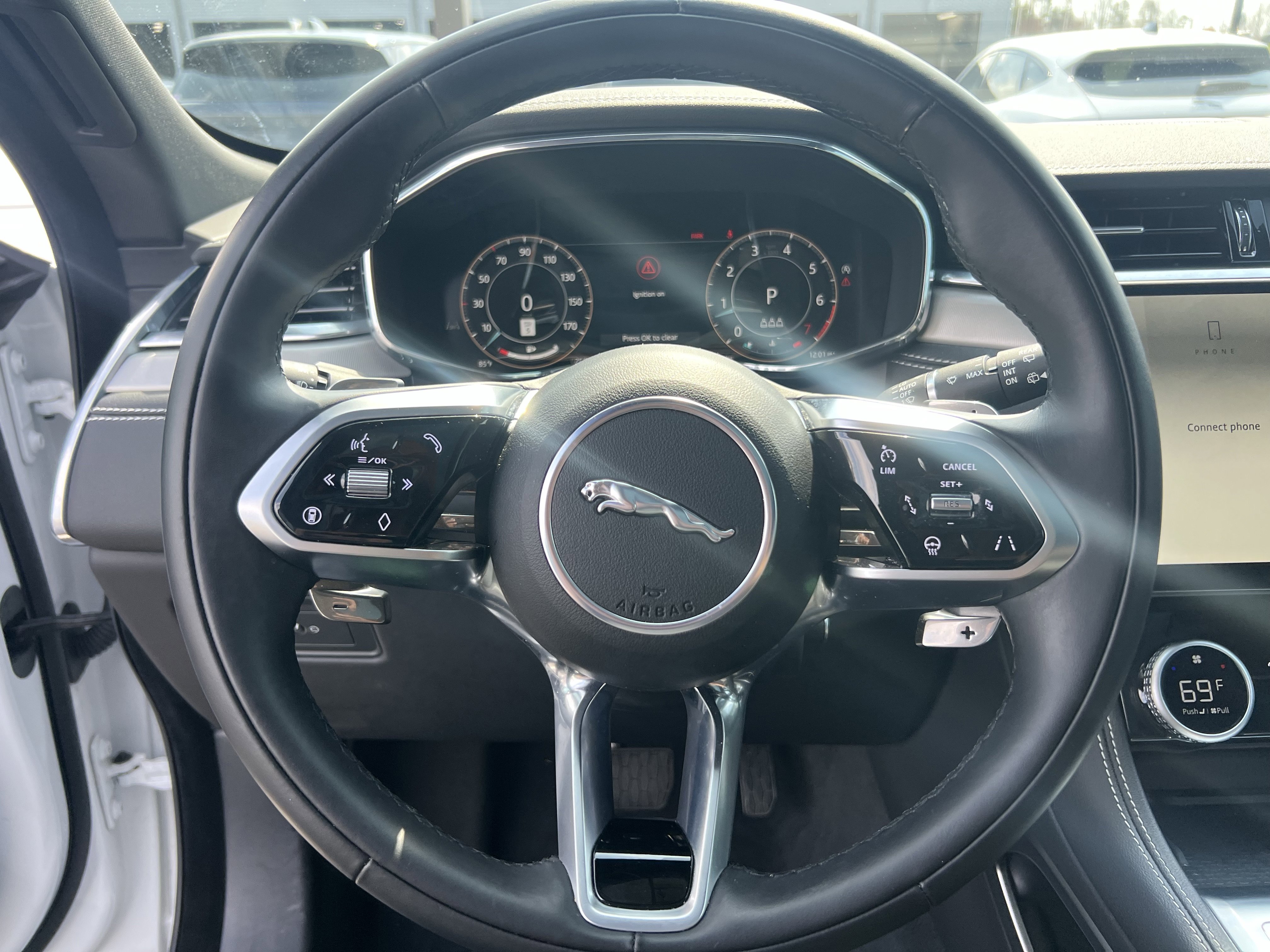 Certified 2025 Jaguar F-PACE R-Dynamic S image 18