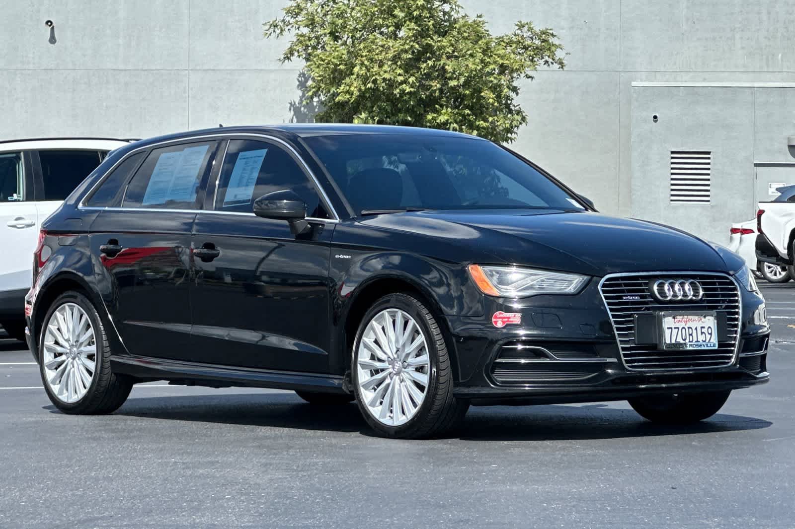 Used 2016 Audi A3 e-tron Premium Plus w/ Premium Plus Package FWD image 5