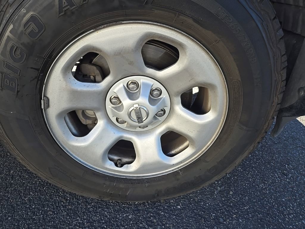 Used 2017 Nissan Titan S image 32